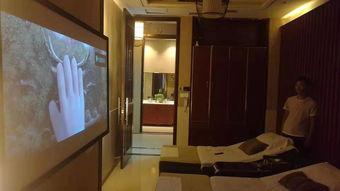 小罗影院式足浴,舒适观影,尽享足疗盛宴